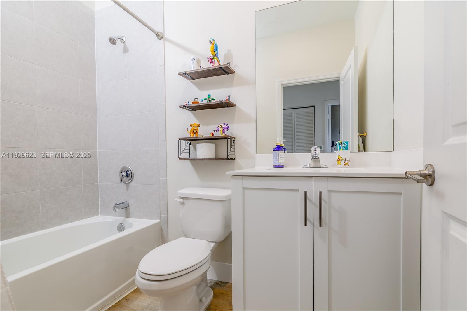 ENCLAVE SOUTH PHASE 2 - Residential