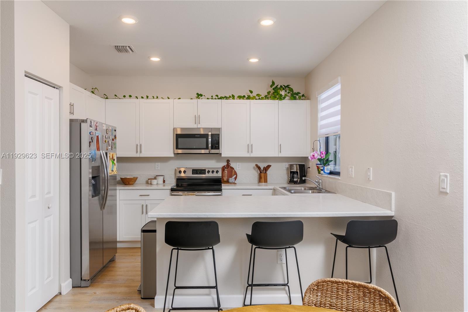 ENCLAVE SOUTH PHASE 2 - Residential