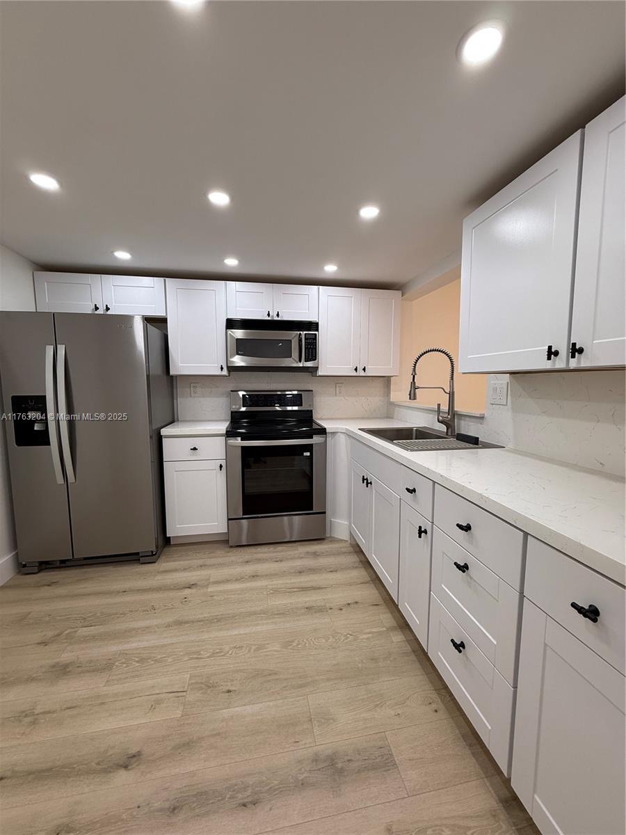 Property for Sale at 7950 W Mcnab Rd 102, Tamarac, Broward County, Florida - Bedrooms: 2 
Bathrooms: 2  - $210,000