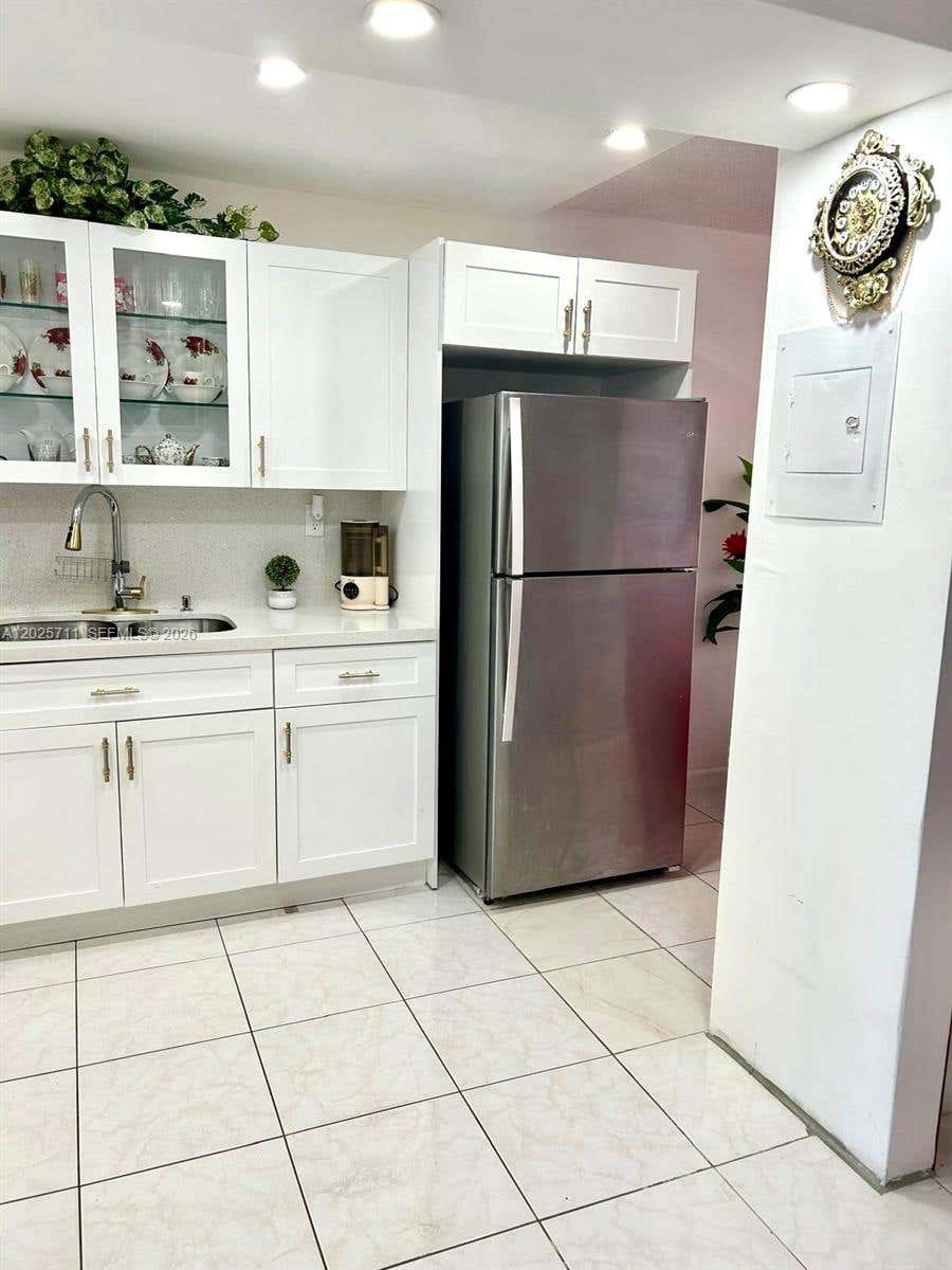 Photo of 9081 Sunrise Lakes Blvd #113, Sunrise, FL 33322 (MLS # A12025711)