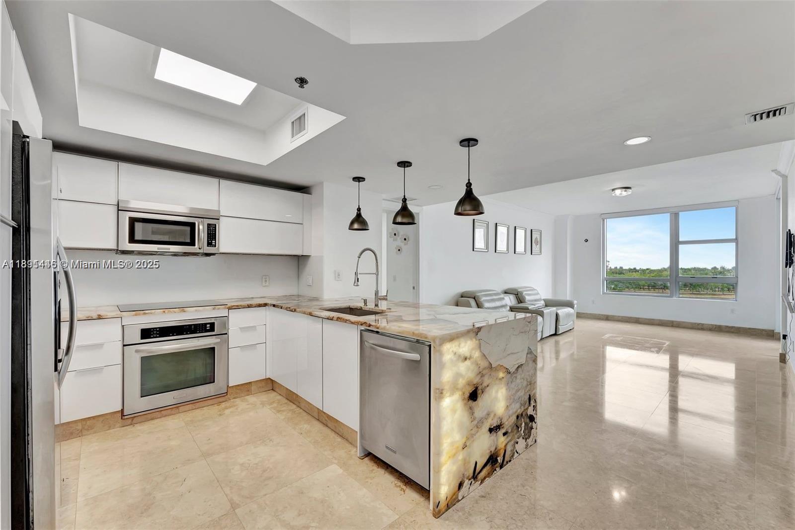 TAO SAWGRASS CONDOMINIUM - Residential