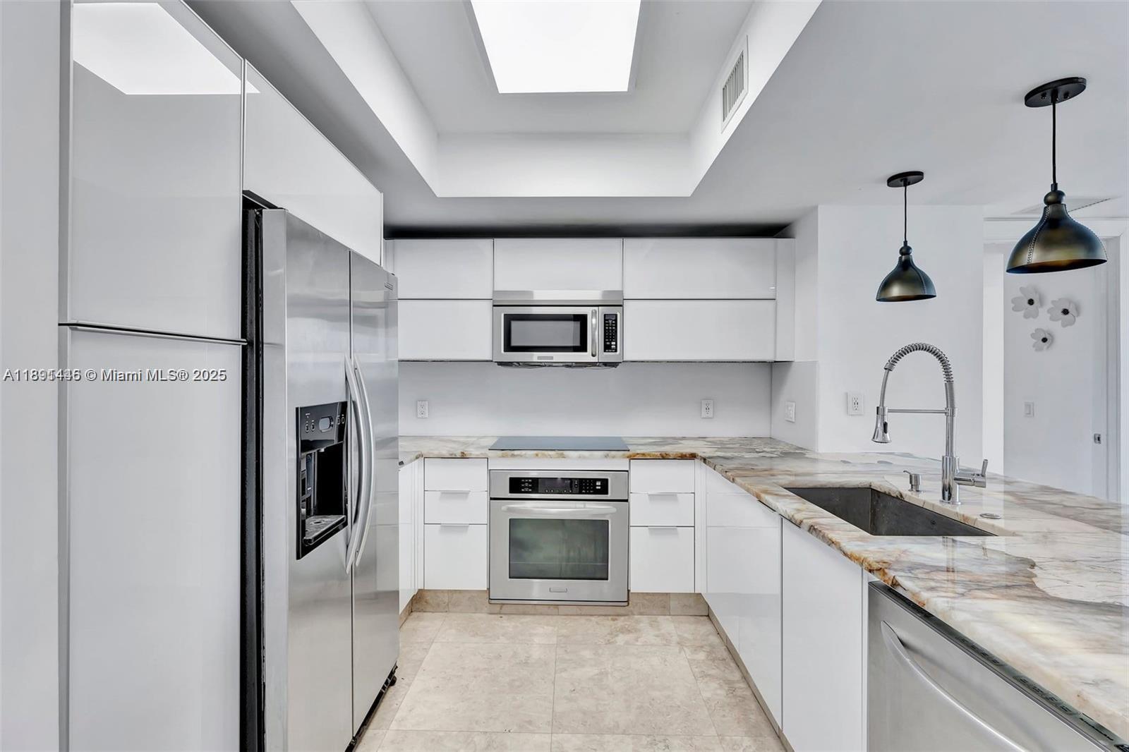 TAO SAWGRASS CONDOMINIUM - Residential