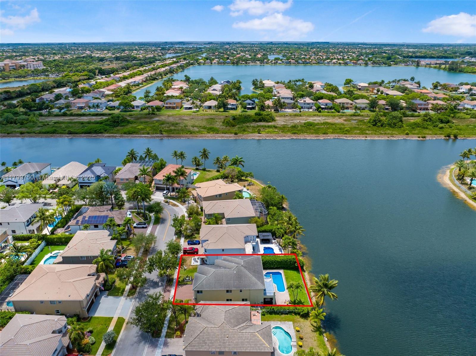 Property for Sale at 16351 Sw 14th St, Pembroke Pines, Miami-Dade County, Florida - Bedrooms: 6 
Bathrooms: 4  - $1,250,000