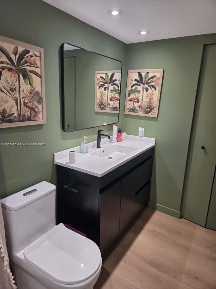 SPANISH TRACE CONDO - Residential Lease