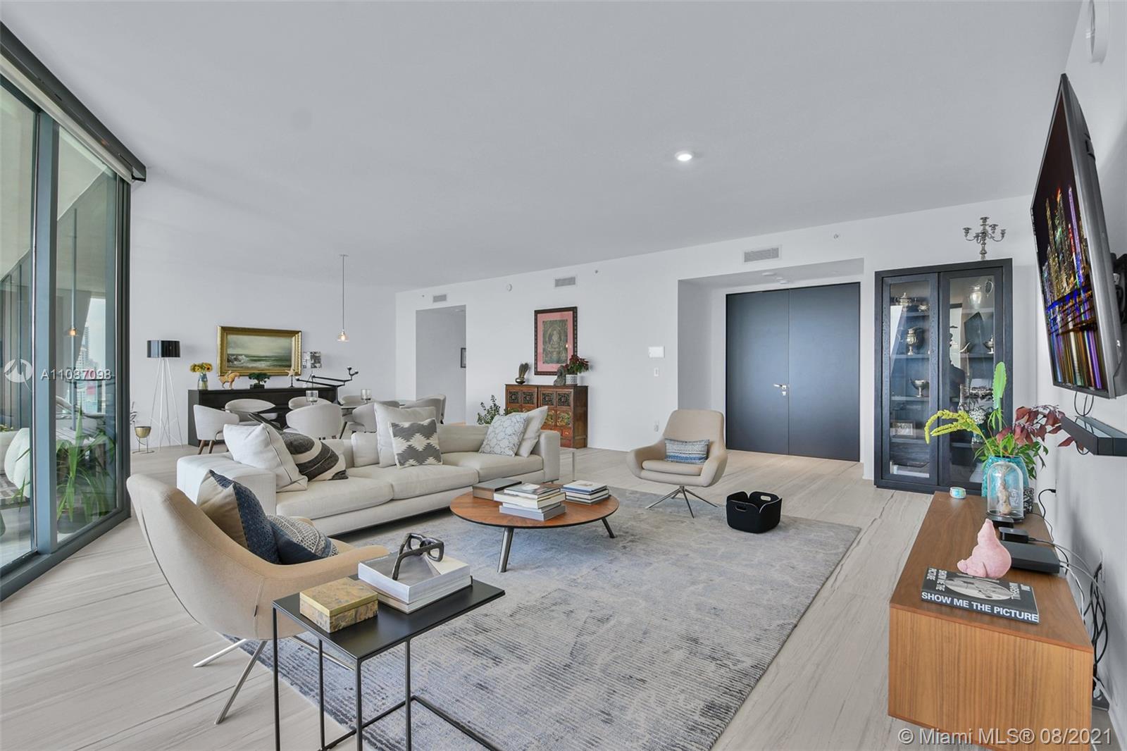 ONE THOUSAND MUSEUM - Residential