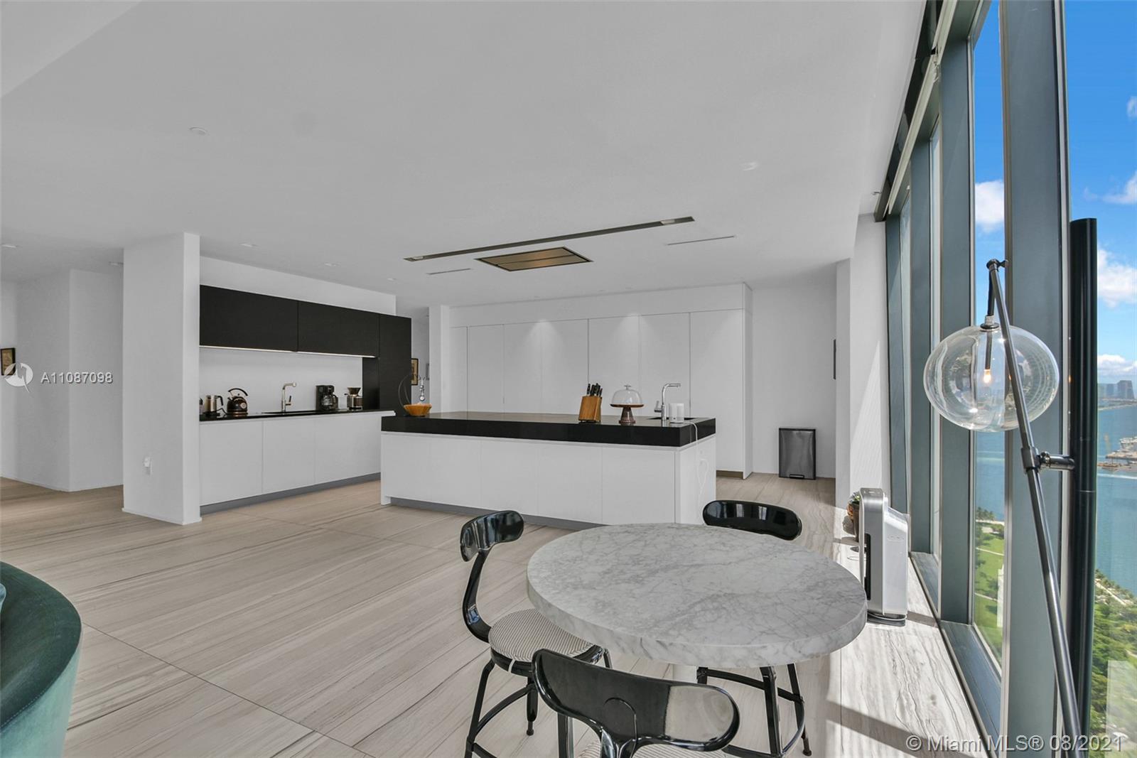 ONE THOUSAND MUSEUM - Residential