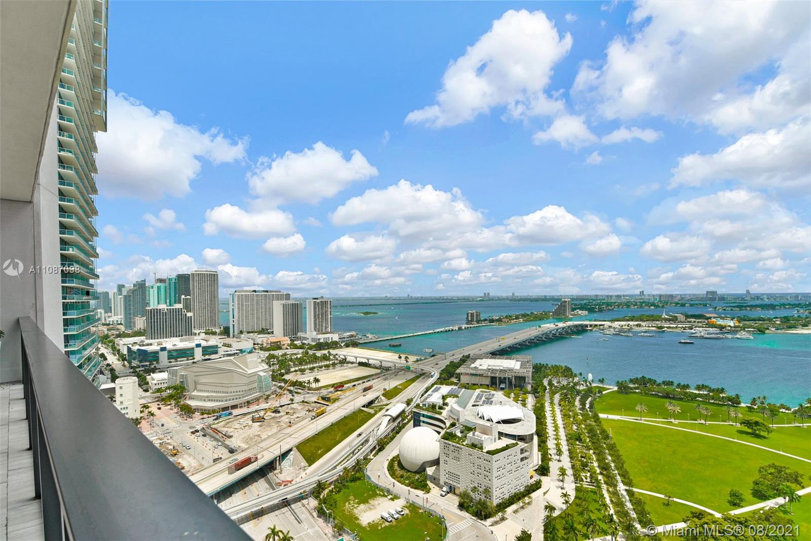 ONE THOUSAND MUSEUM - Residential