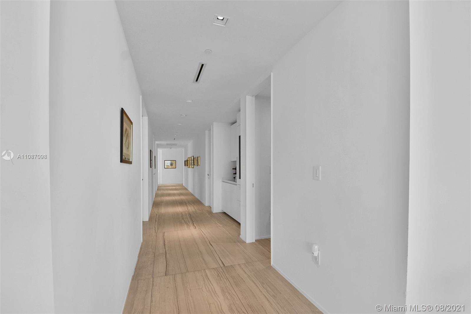 ONE THOUSAND MUSEUM - Residential