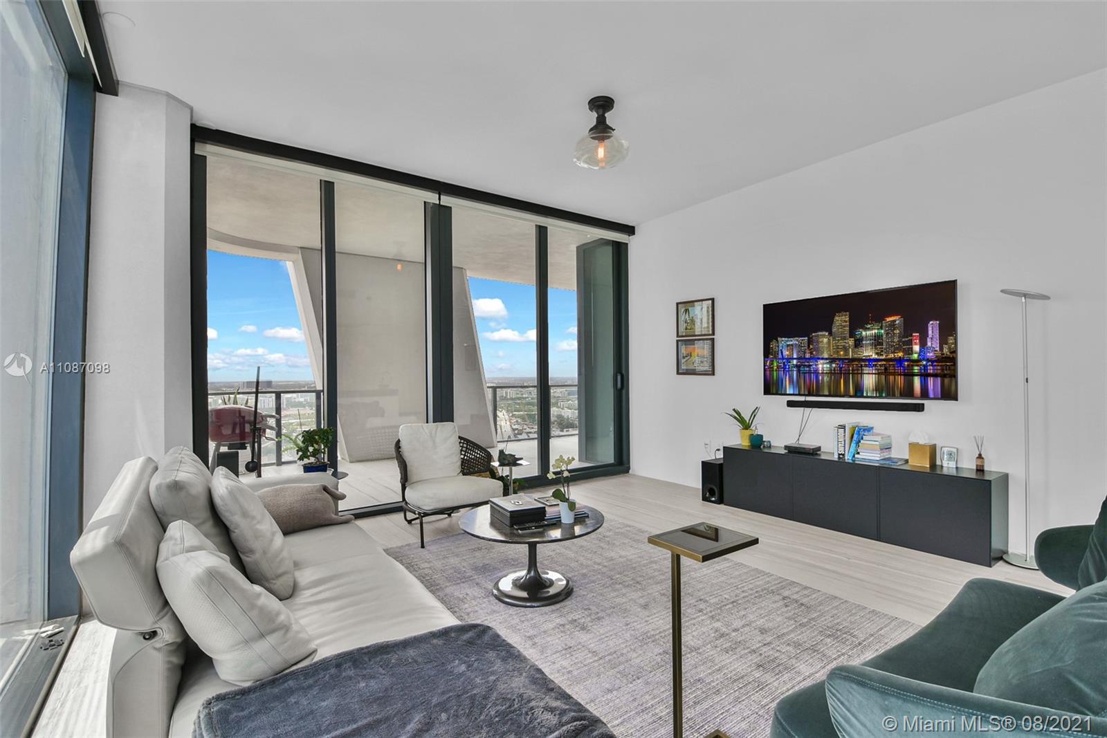 ONE THOUSAND MUSEUM - Residential