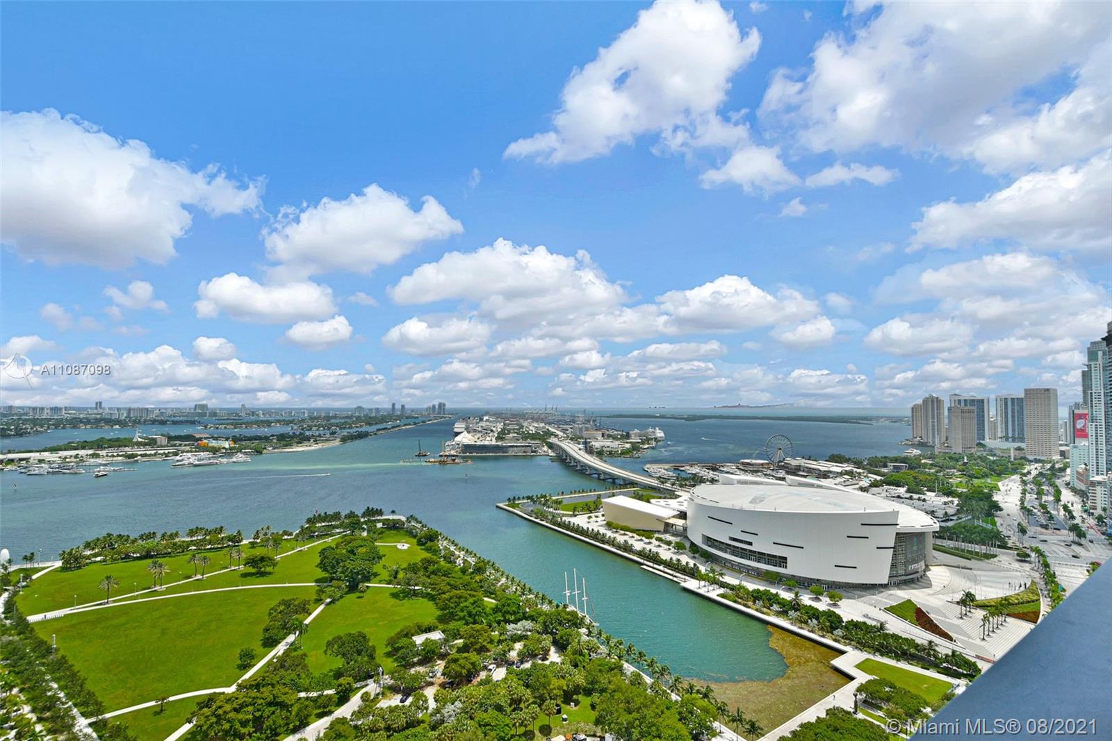 ONE THOUSAND MUSEUM - Residential