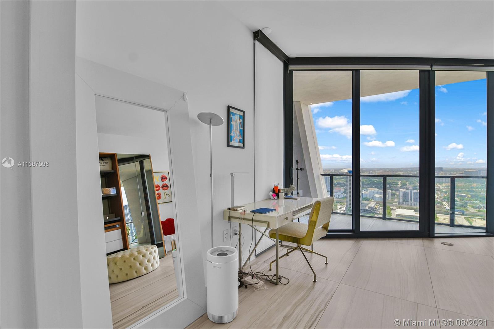 ONE THOUSAND MUSEUM - Residential