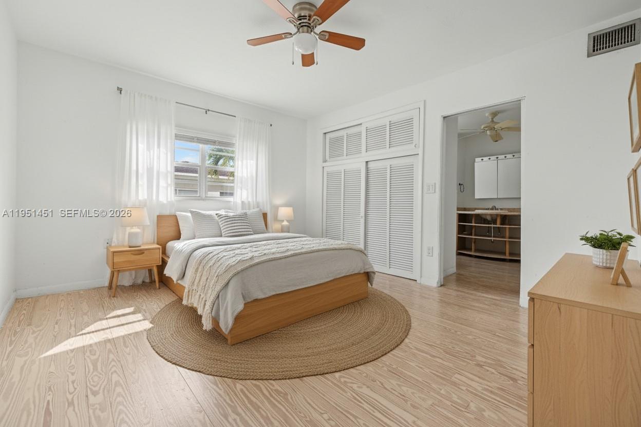 SUNRISE HARBOUR REV PL - Residential