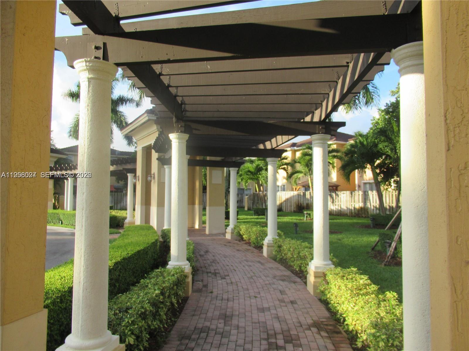 CENTURY BREEZE - Residential