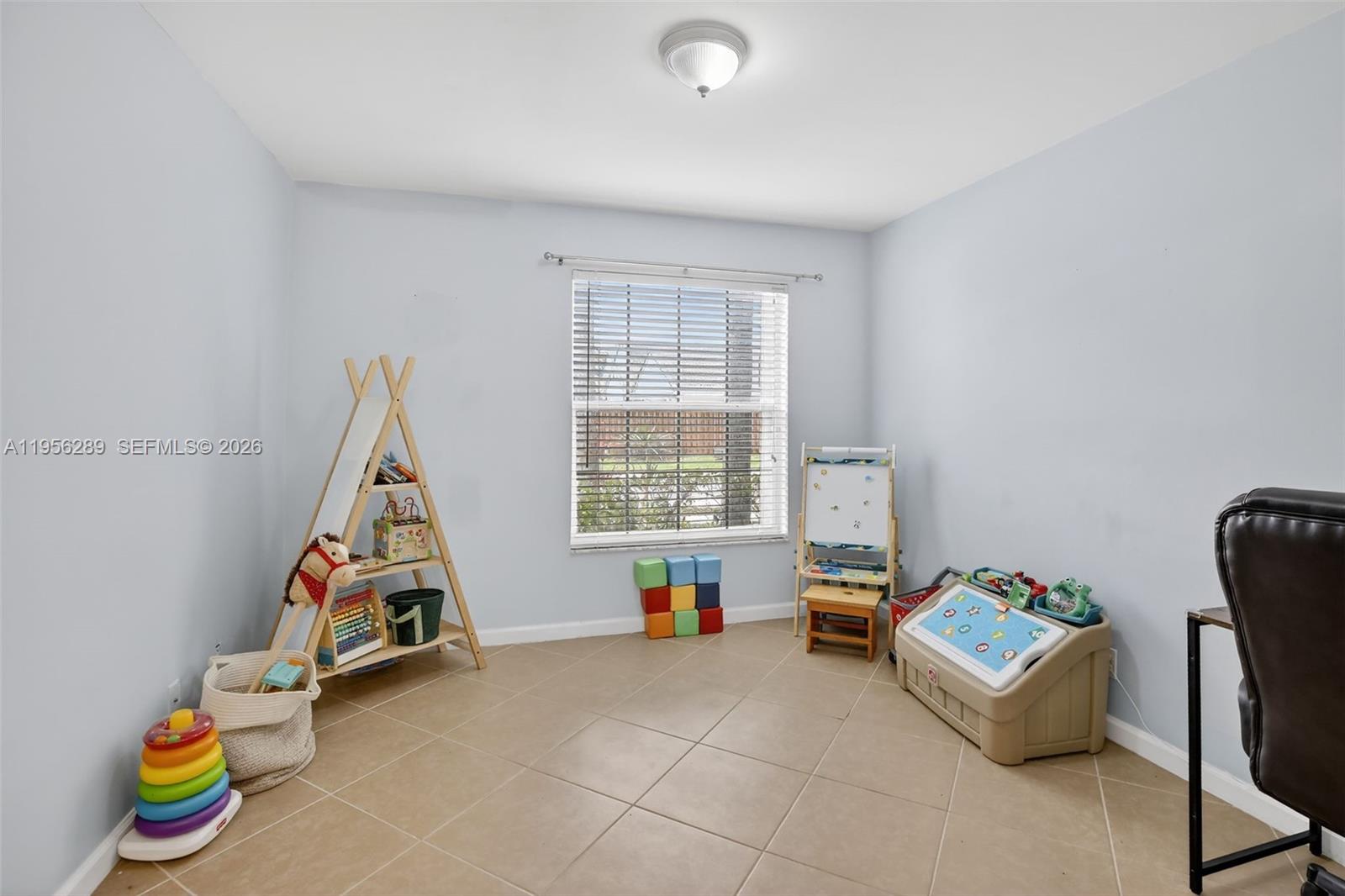 BRIDGEWATER AT PLANTATION - Residential