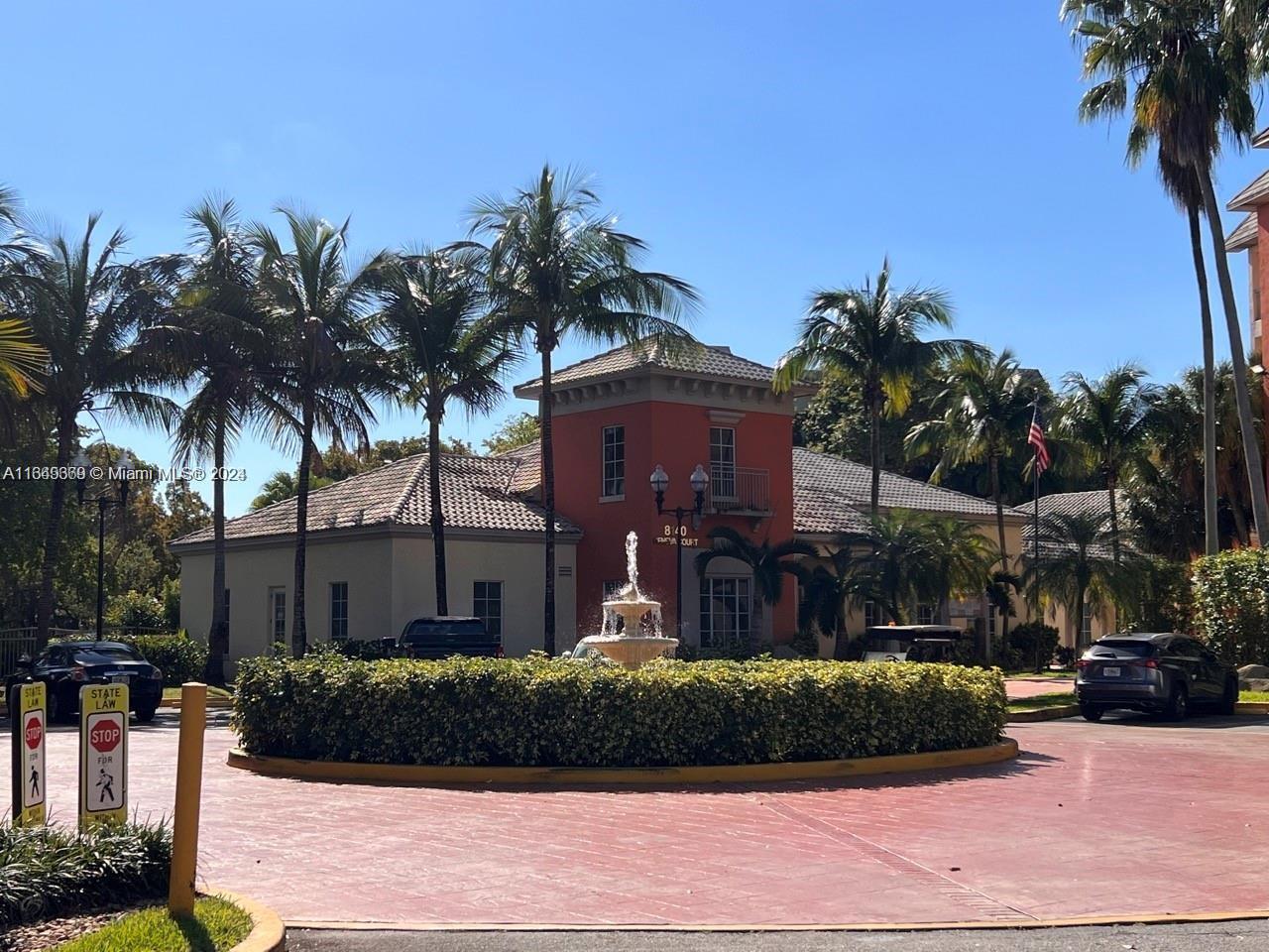 LAS VISTAS AT DORAL CONDO - Residential