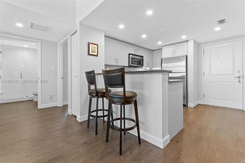 111 E Flagler St 909 Miami FL 33131