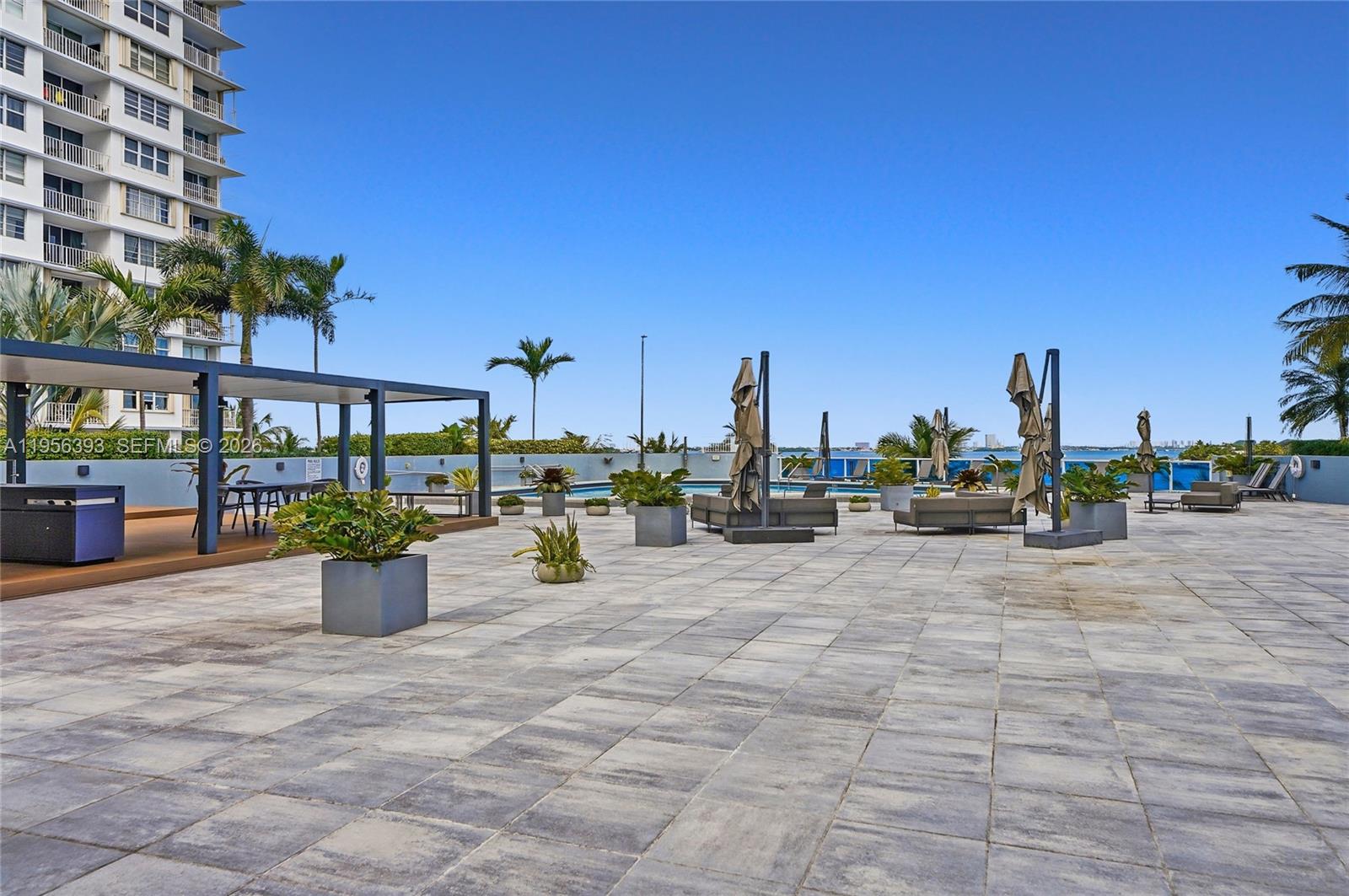 THE BRIDGEWATER CONDO - Residential