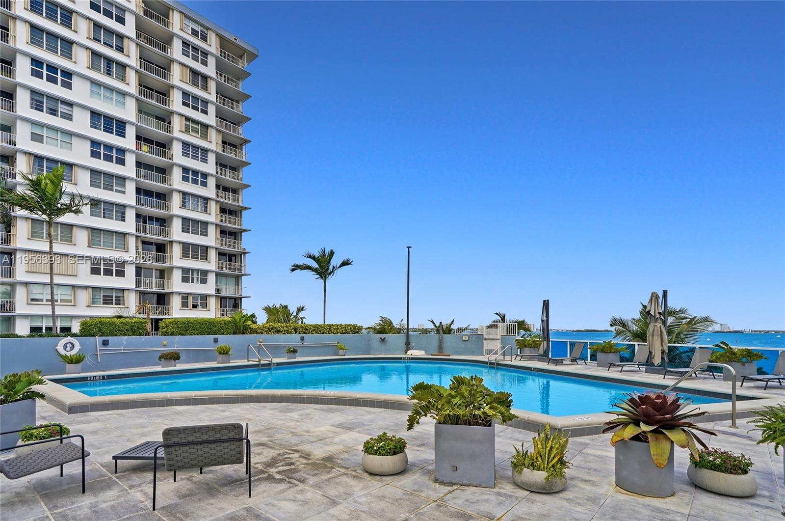 THE BRIDGEWATER CONDO - Residential