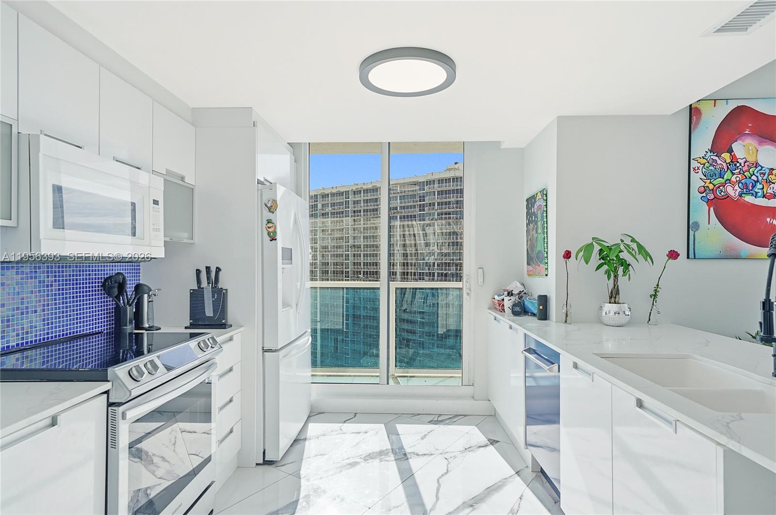 THE BRIDGEWATER CONDO - Residential