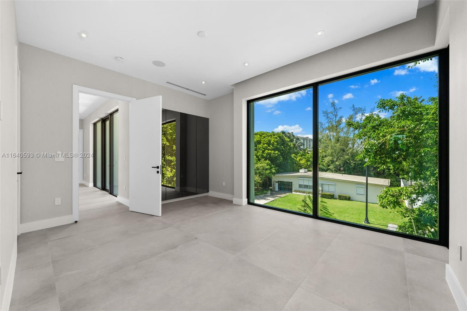 GOLDEN SHORES OCEAN BLVD - Residential