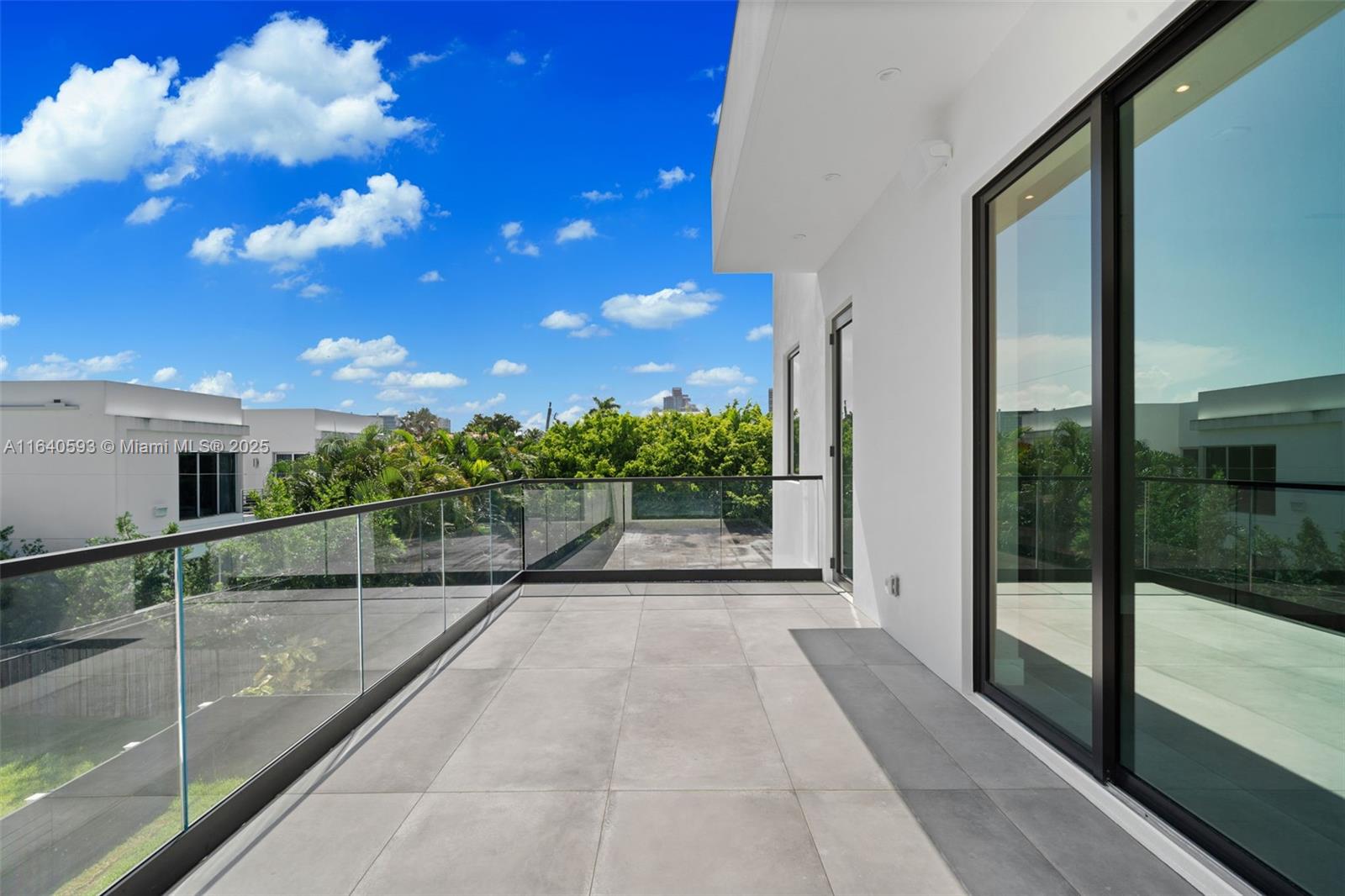 GOLDEN SHORES OCEAN BLVD - Residential