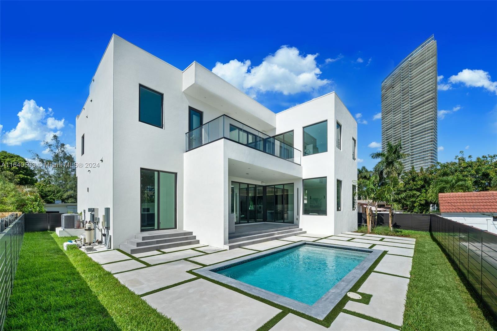 GOLDEN SHORES OCEAN BLVD - Residential