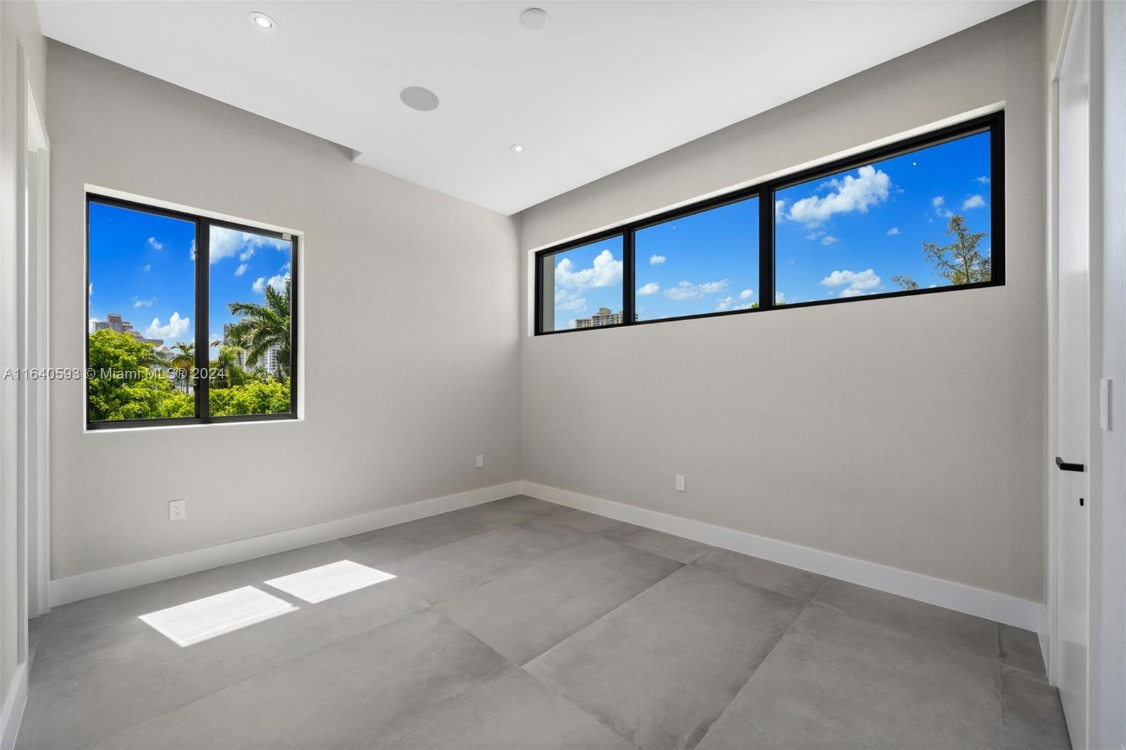 GOLDEN SHORES OCEAN BLVD - Residential