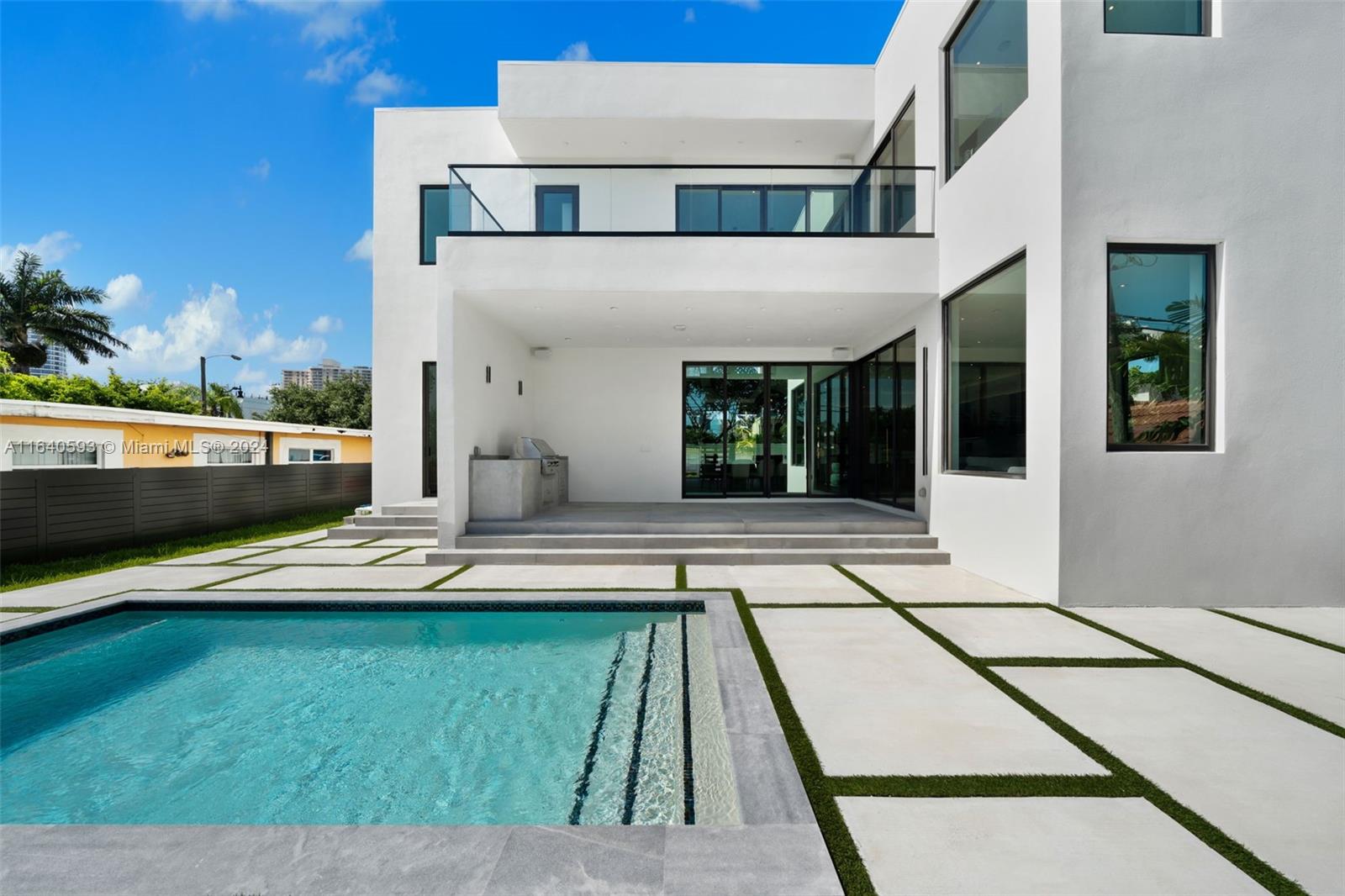 GOLDEN SHORES OCEAN BLVD - Residential