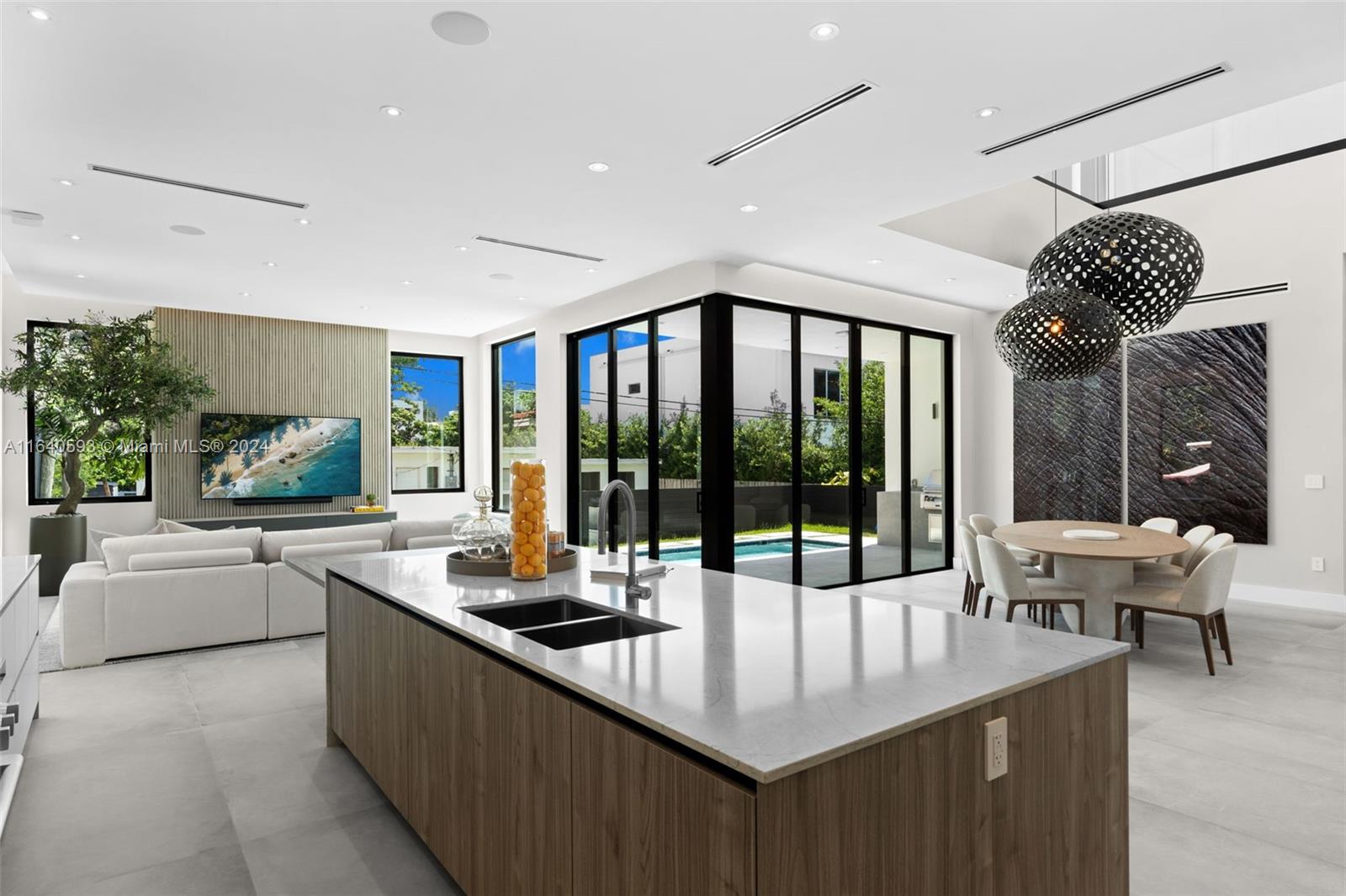 GOLDEN SHORES OCEAN BLVD - Residential