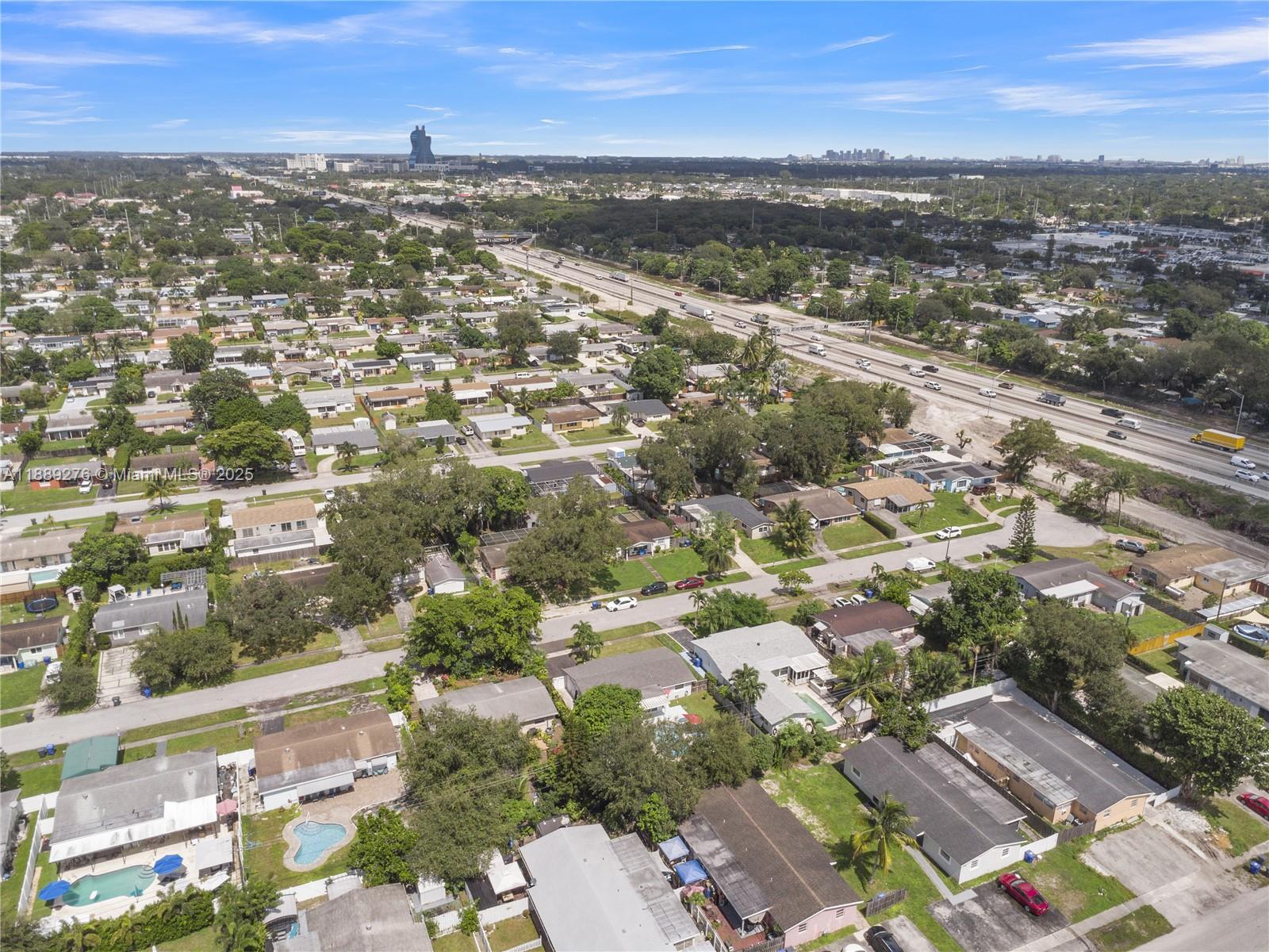 DRIFTWOOD PLAZA NO 3 - Residential