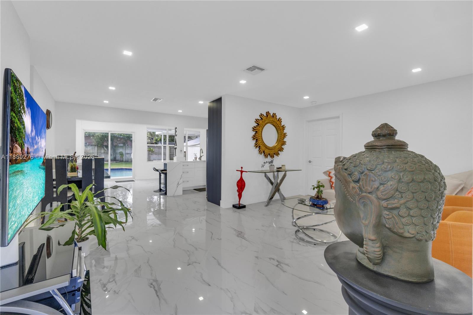 DRIFTWOOD PLAZA NO 3 - Residential