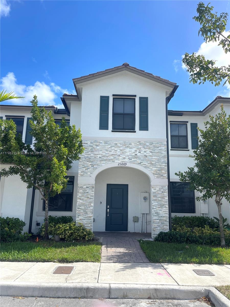 Rental Property at 23269 Sw 129th Path, Miami, Broward County, Florida - Bedrooms: 3 
Bathrooms: 3  - $2,800 MO.