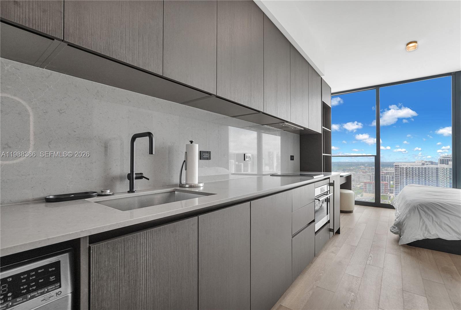 MIAMI NORTH - Residential