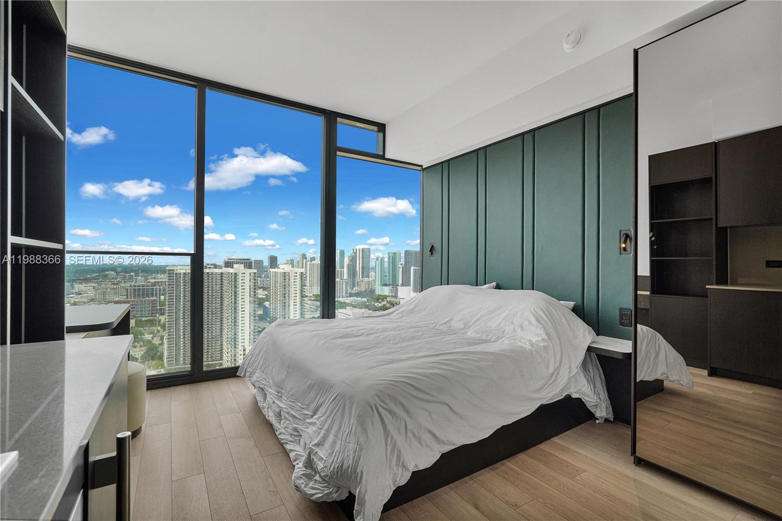 MIAMI NORTH - Residential