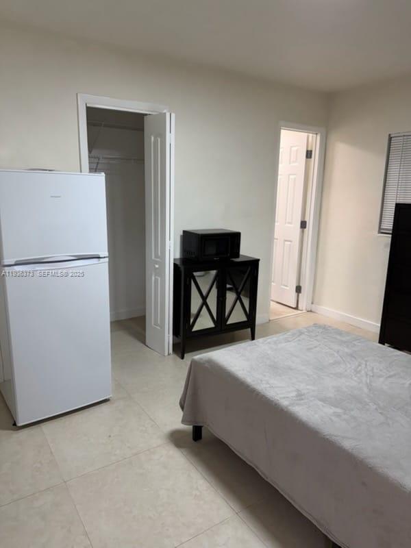 DEVON-AIRE ESTATES SEC 5 - Residential Lease