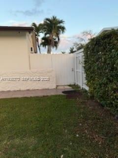 DEVON-AIRE ESTATES SEC 5 - Residential Lease