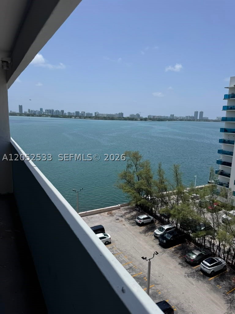 7545 E Treasure Dr 8J