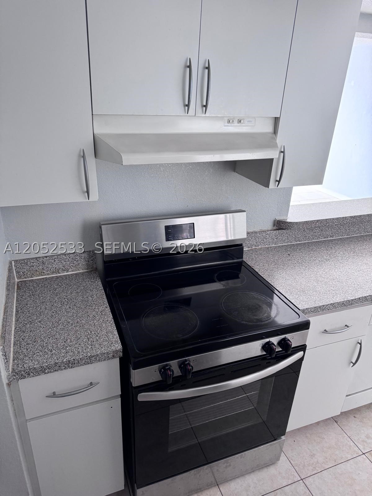 7545 E Treasure Dr 8J