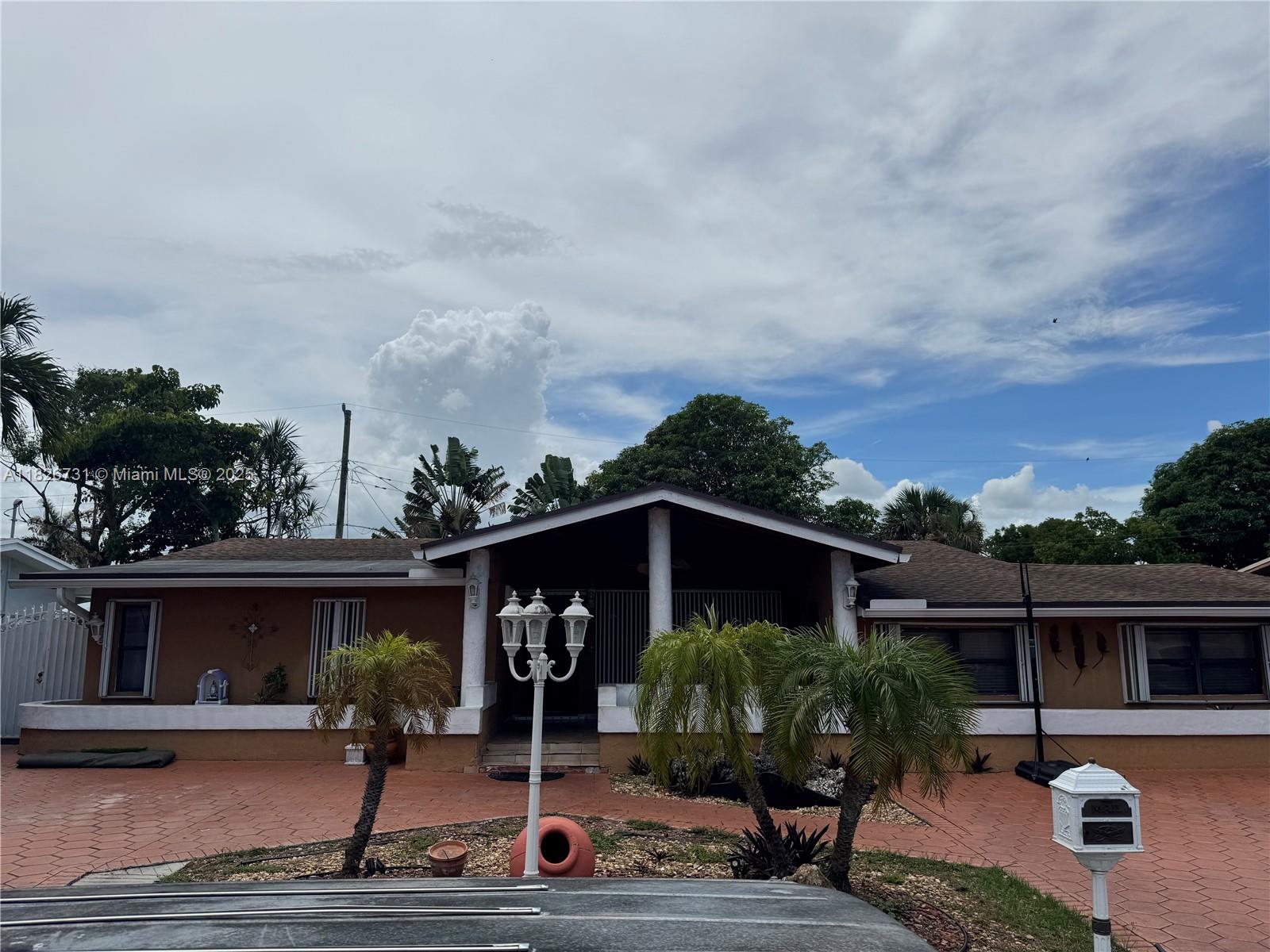 5372 W 9th Ave, Hialeah, FL, 33012/$690,000 1 5372 W 9th Ave