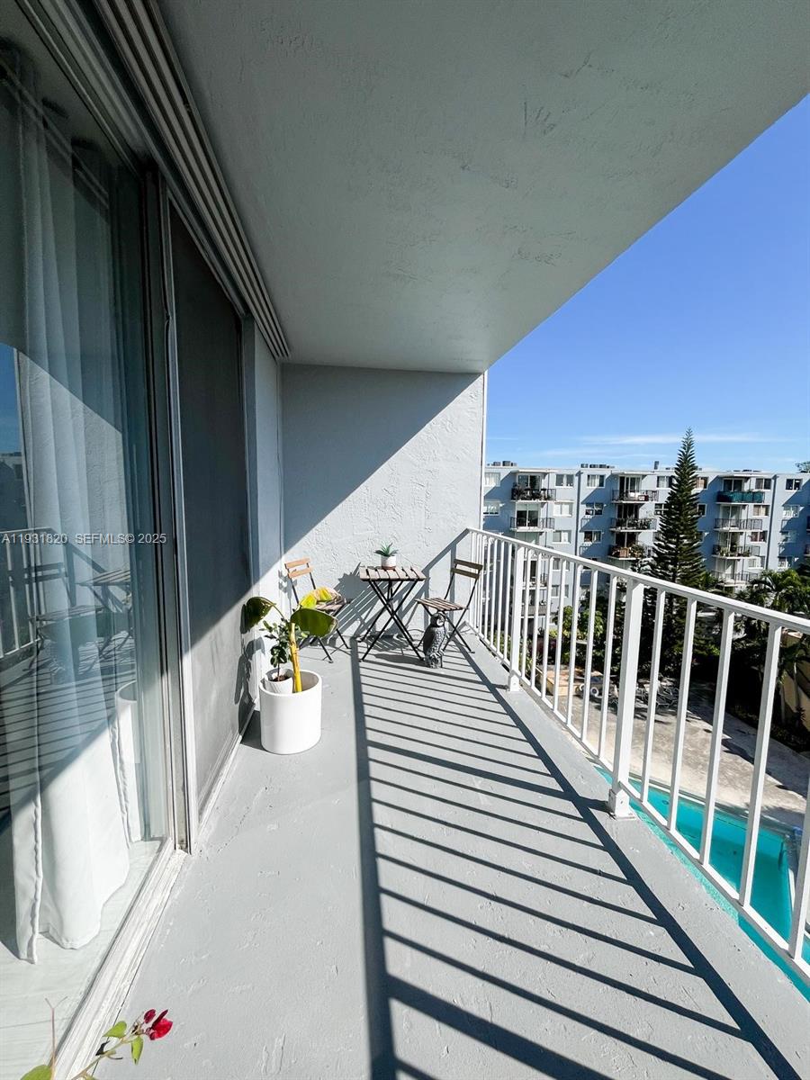 THREE HORIZONS NORTH COND - Residential Lease