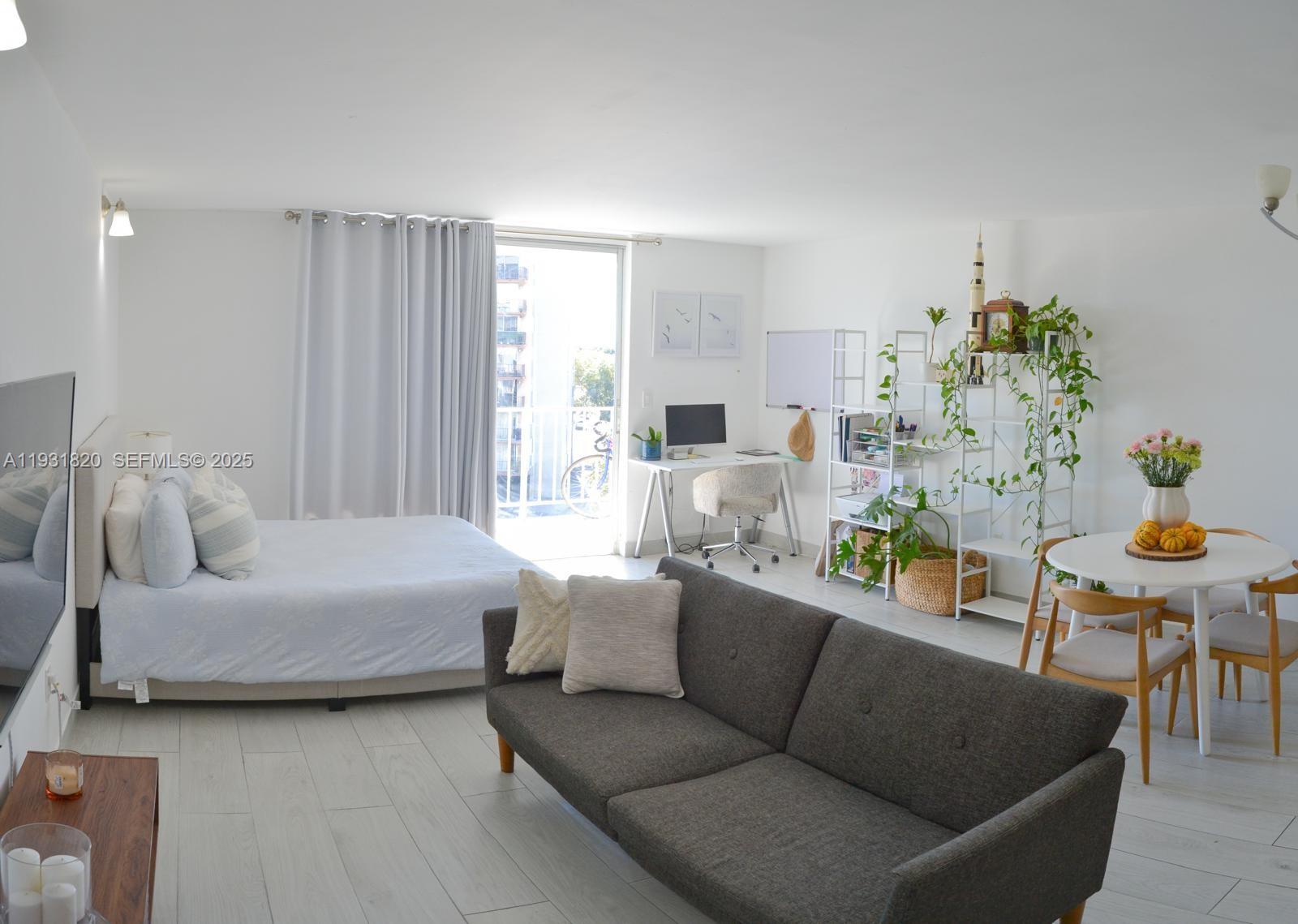 THREE HORIZONS NORTH COND - Residential Lease