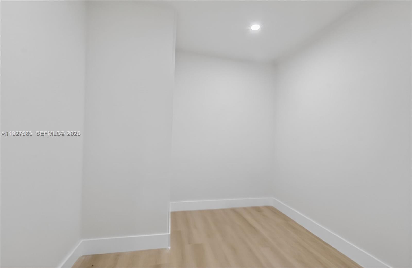 THE COVE - Residential