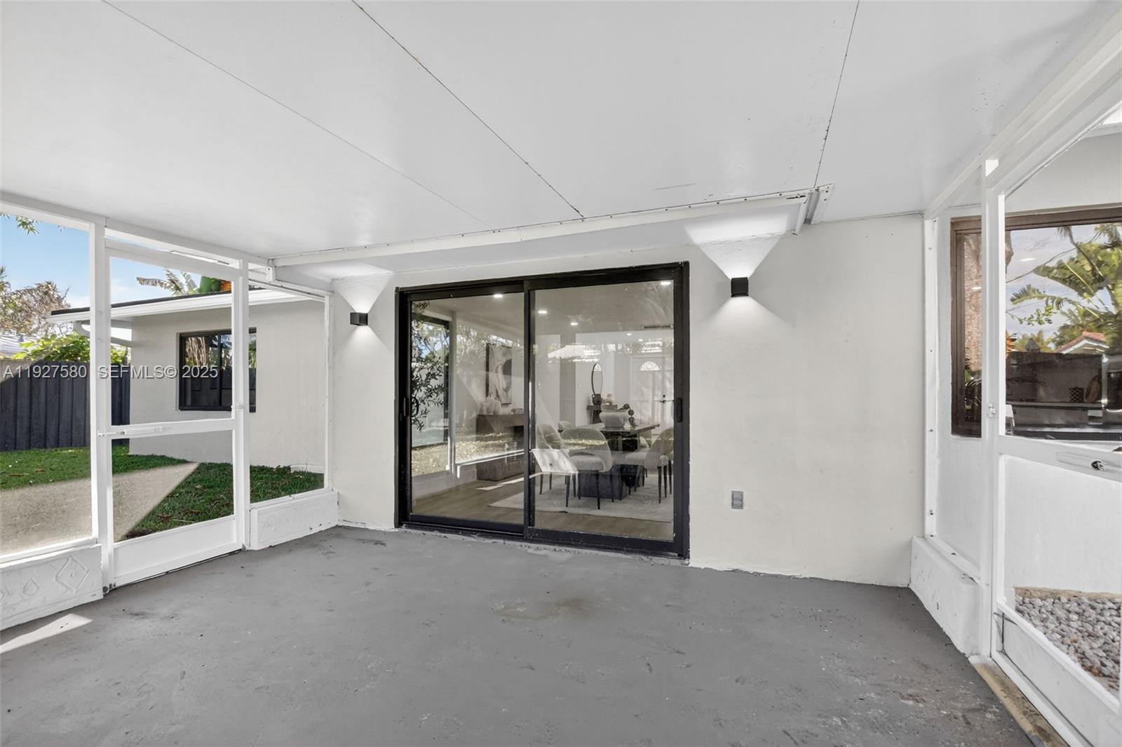 THE COVE - Residential