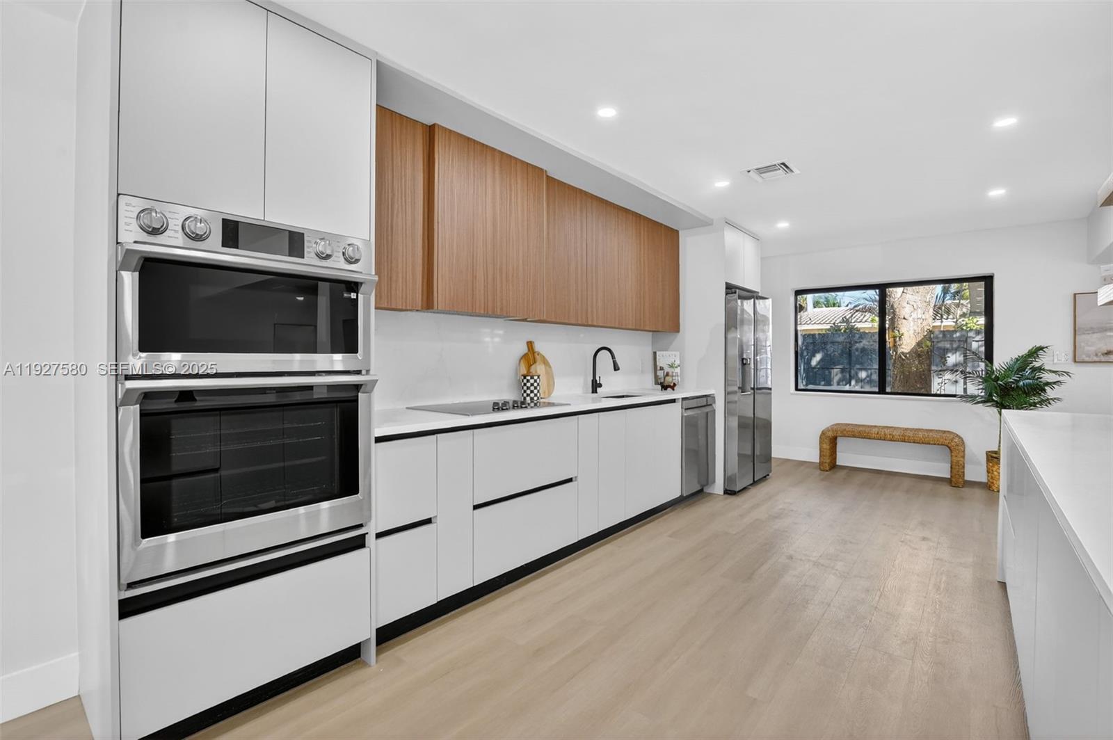 THE COVE - Residential