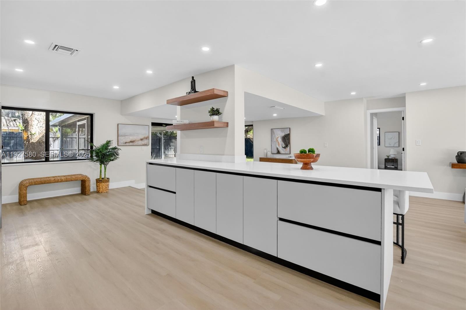 THE COVE - Residential