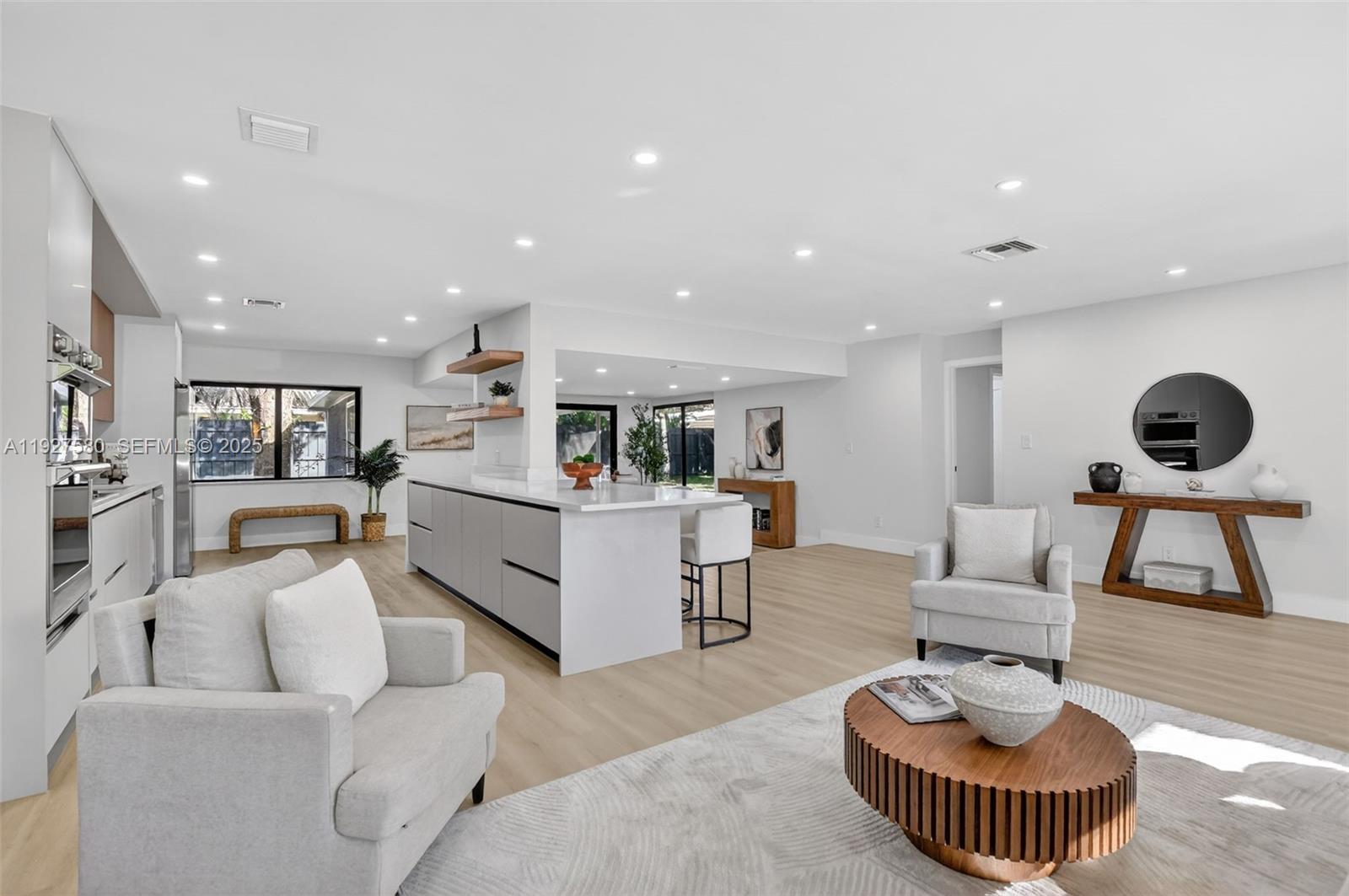 THE COVE - Residential