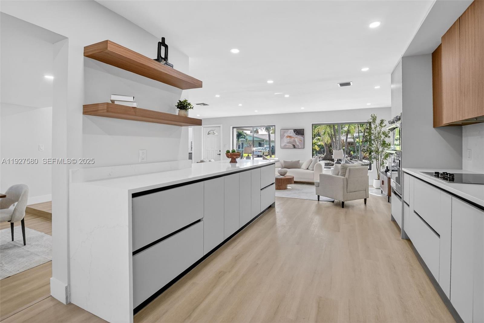 THE COVE - Residential