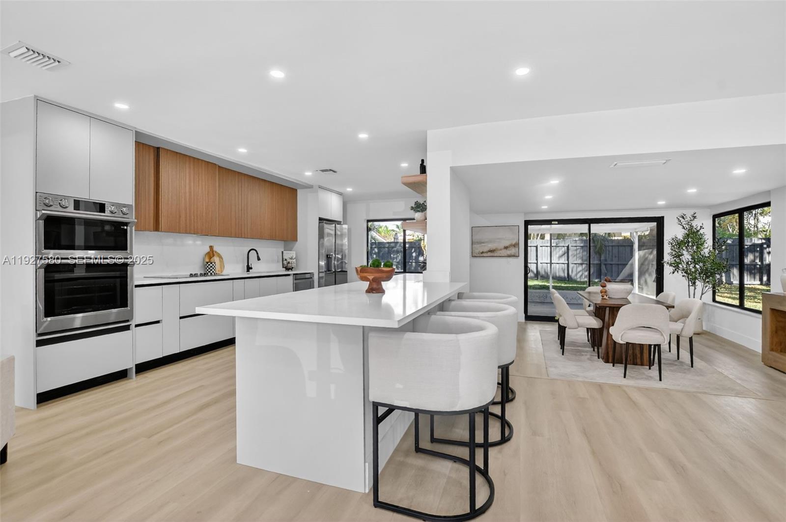 THE COVE - Residential