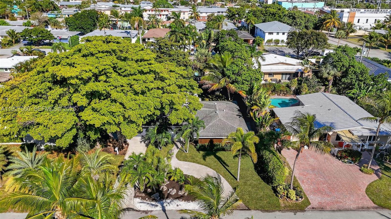 THE COVE - Residential