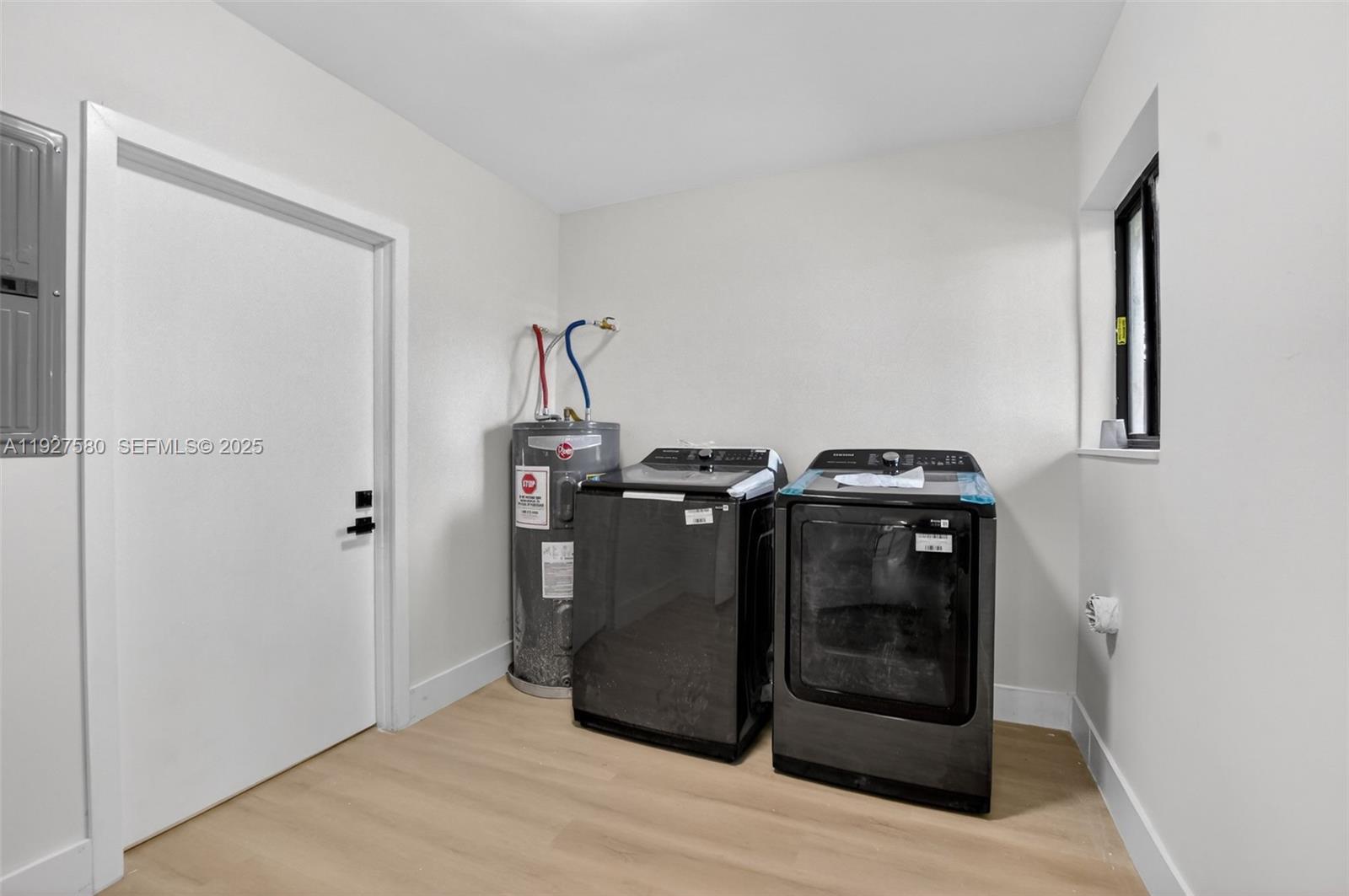 THE COVE - Residential